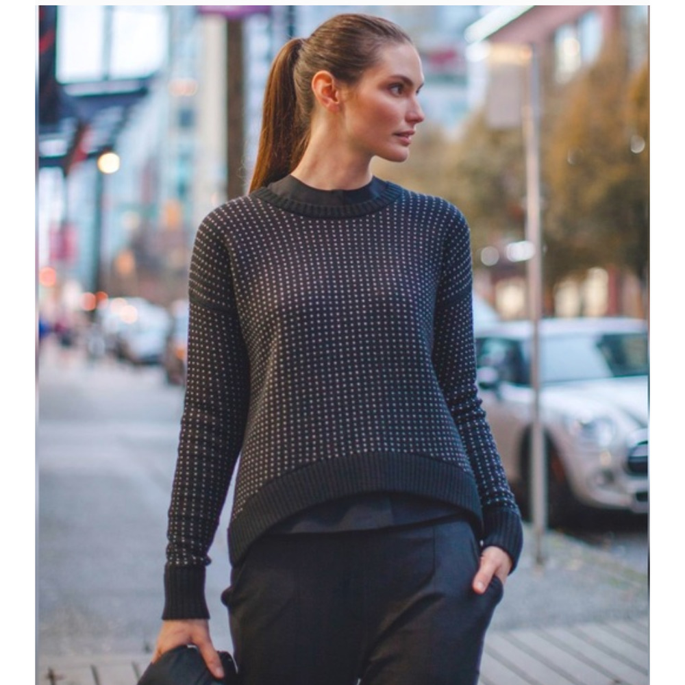 Lululemon Throwback Navy/White Crewneck Sweater-10